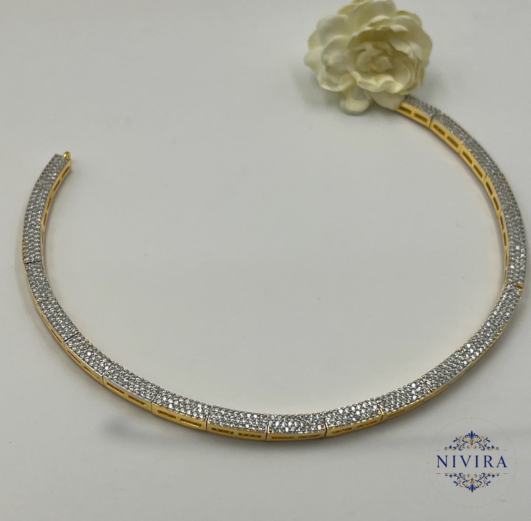 Elegant Sparkle Necklace