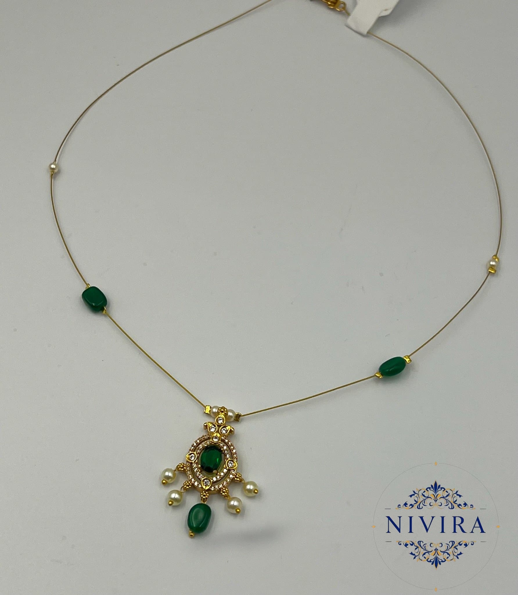 Minimalist Emerald Pearl Pendant Chain